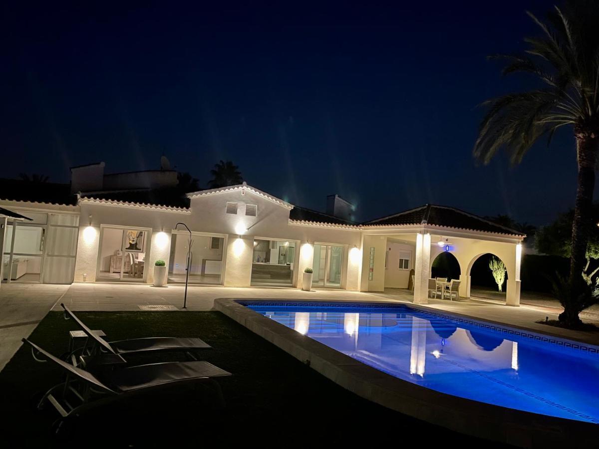 Villa Pyeranch Torrevieja Exteriér fotografie